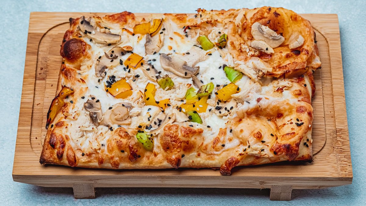 Pizza with Chicken and Mushrooms