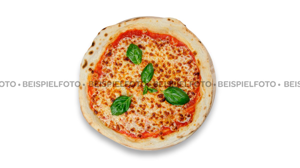 40. Pizza Margherita