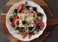 Objednať Malý řecký salát(cibule, balkán, olivy)