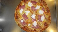 Hozzáadás a kosárhoz Magyaros pizza (28cm)
