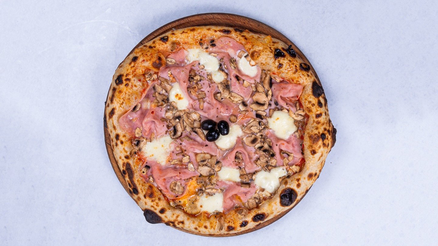 Pizza na drva Mikele Zemun Wolt Dostava Beograd