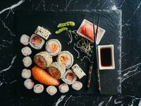 Objednať Sushi set 18 ks