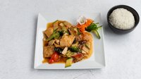 Objednať A6. Tofu se zeleninou po thajsku s rýží