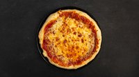 Hozzáadás a kosárhoz Tonhalas pizza (32cm)