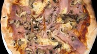 Hozzáadás a kosárhoz 74. Prosciutto e funghi pizza (32cm)