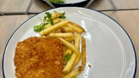 Hozzáadás a kosárhoz Rántott csirkemell sültkrumplival/Fried chicken with fries