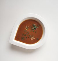 Objednať Gulášová polévka s česnekem(500ml)