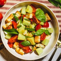 Objednať Panzanella zeleninový salát