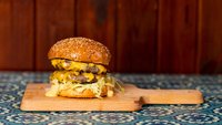 Objednať Double Trouble West Coast Cheeseburger (Wolt Exclusive)