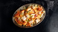Objednať Vegetable salad with chicken