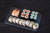 Objednať S22. Sushi menu