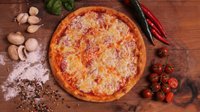 Hozzáadás a kosárhoz Szalámis pizza (35cm)