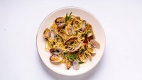 Objednať Spaghetti frutti di mare(slávky, vongole, krevety, kalamáry)
