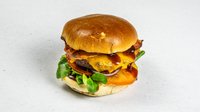 Objednať CHEESE burger podávaný v domácej žemli