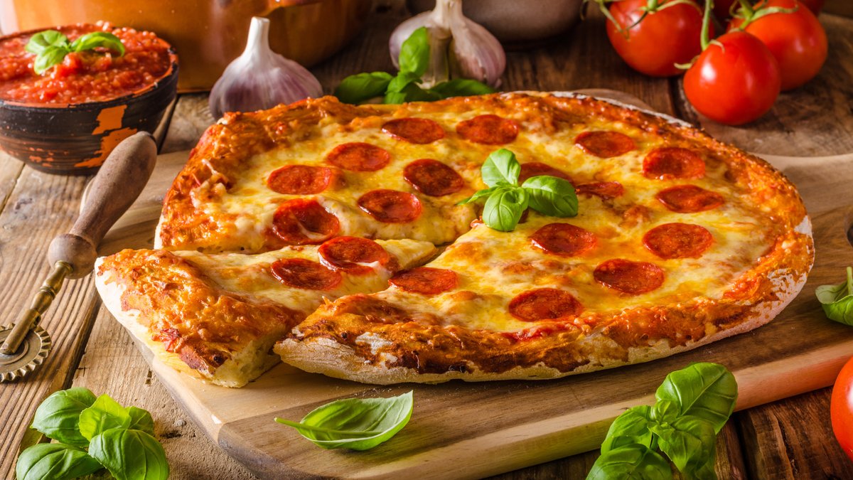 Virkkalan Express Pizzeria | Maukkaat pizzat ja muut herkut | Lohja